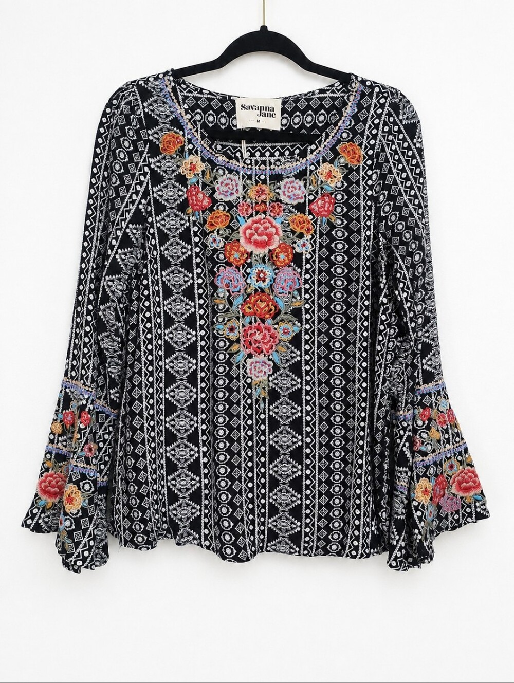Savanna Jane Embroidered Boho Bell Sleeve Blouse Black Ivory Floral Medium NWT